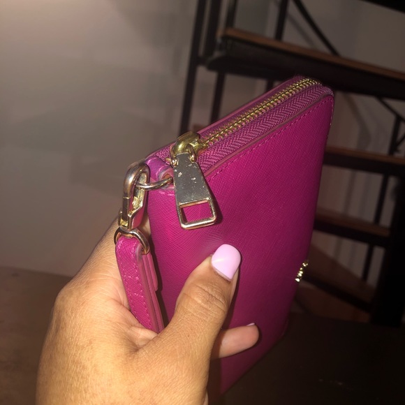 Tory Burch Wallet - Picture 4 of 8